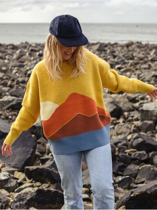 Passenger Sweaters - Passenger Women's Vista Knitted Jumper Yellow Mountain Crewneck Sweater | XS